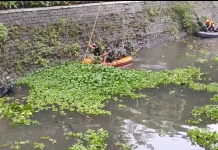 TNI Polri Bersihkan Sampah Serentak Kawasan Simpang Lima